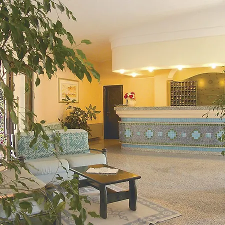 Hotel Villaggio Alba Dorata 3*